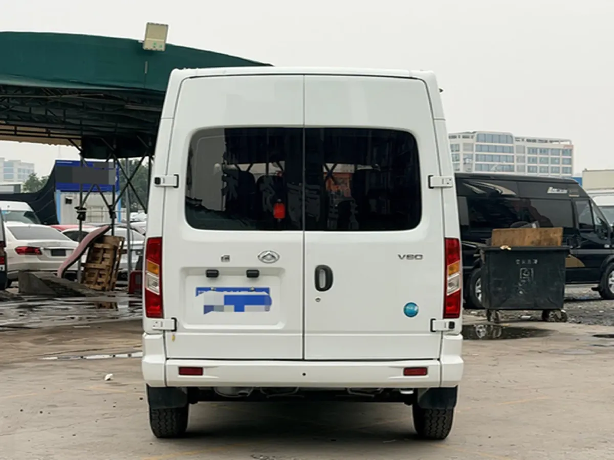 2023 MAXUS XinTu V80 2.0T 127HP L4 6MT,autocango,china used car exporter,china ev exporter,chinese used car exporter,chinese used ev exporter