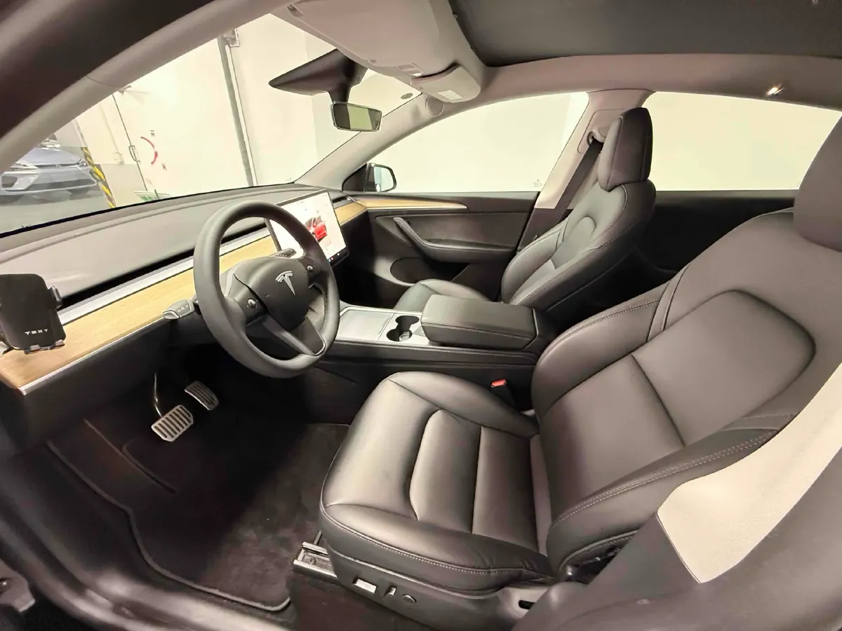 2022 Tesla Model Y BEV 60KWH,autocango,china used car exporter,china ev exporter,chinese used car exporter,chinese used ev exporter