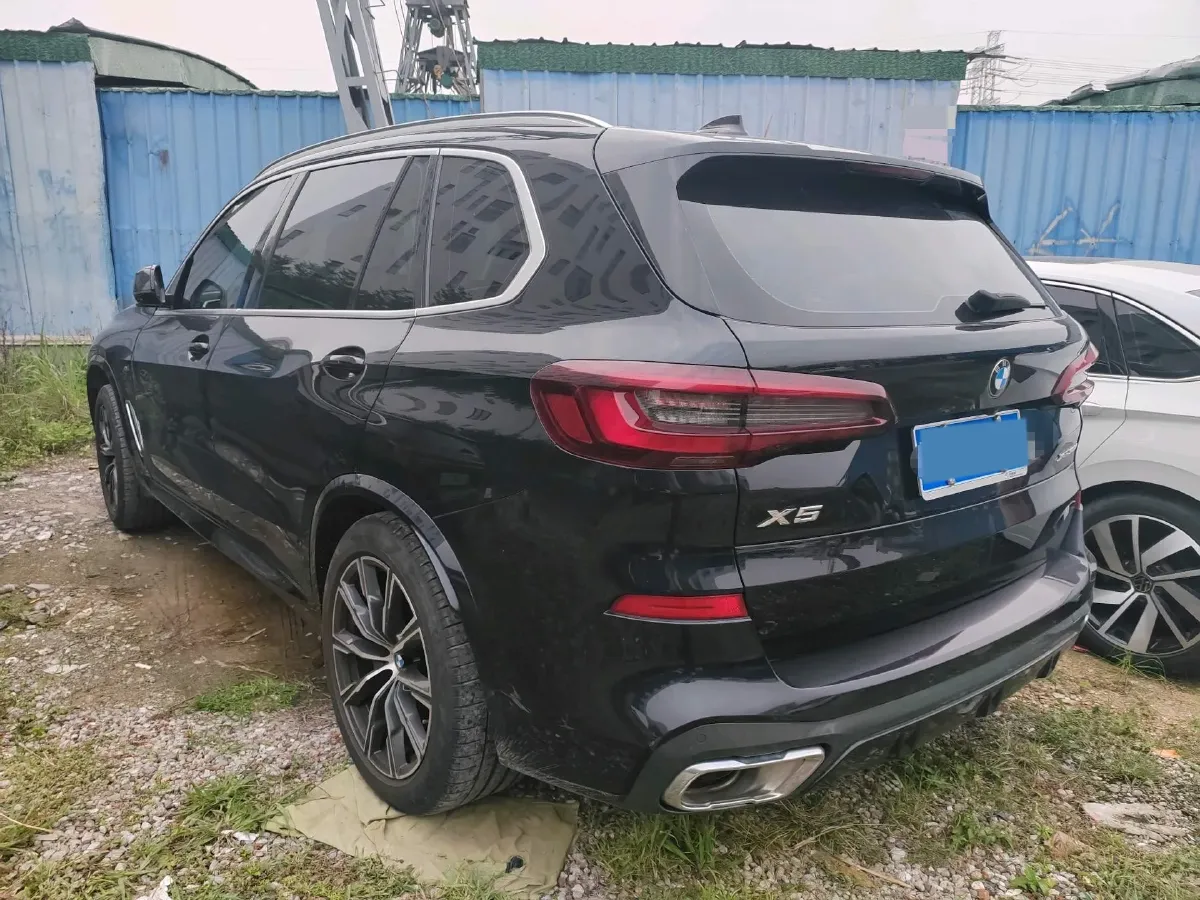 2022 BMW X5 2.0T 245HP L4 8AT,autocango,china used car exporter,china ev exporter,chinese used car exporter,chinese used ev exporter