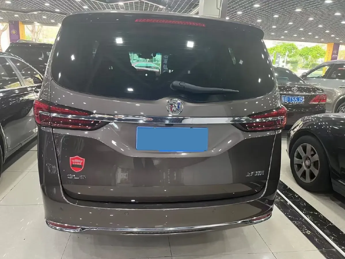 2023 Buick GL8 2.0T 237HP L4 9AT,autocango,china used car exporter,china ev exporter,chinese used car exporter,chinese used ev exporter