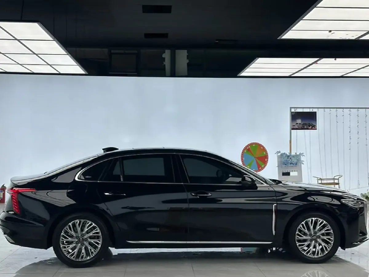 2023 HongQi H5 2.0T 224HP L4 8AT,autocango,china used car exporter,china ev exporter,chinese used car exporter,chinese used ev exporter