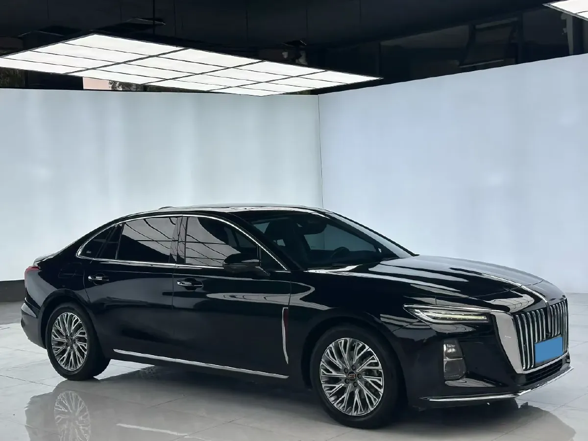 2023 HongQi H5 2.0T 224HP L4 8AT,autocango,china used car exporter,china ev exporter,chinese used car exporter,chinese used ev exporter