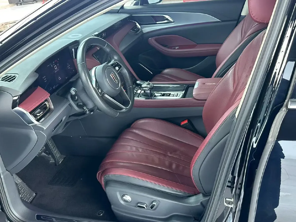2023 HongQi H5 2.0T 224HP L4 8AT,autocango,china used car exporter,china ev exporter,chinese used car exporter,chinese used ev exporter