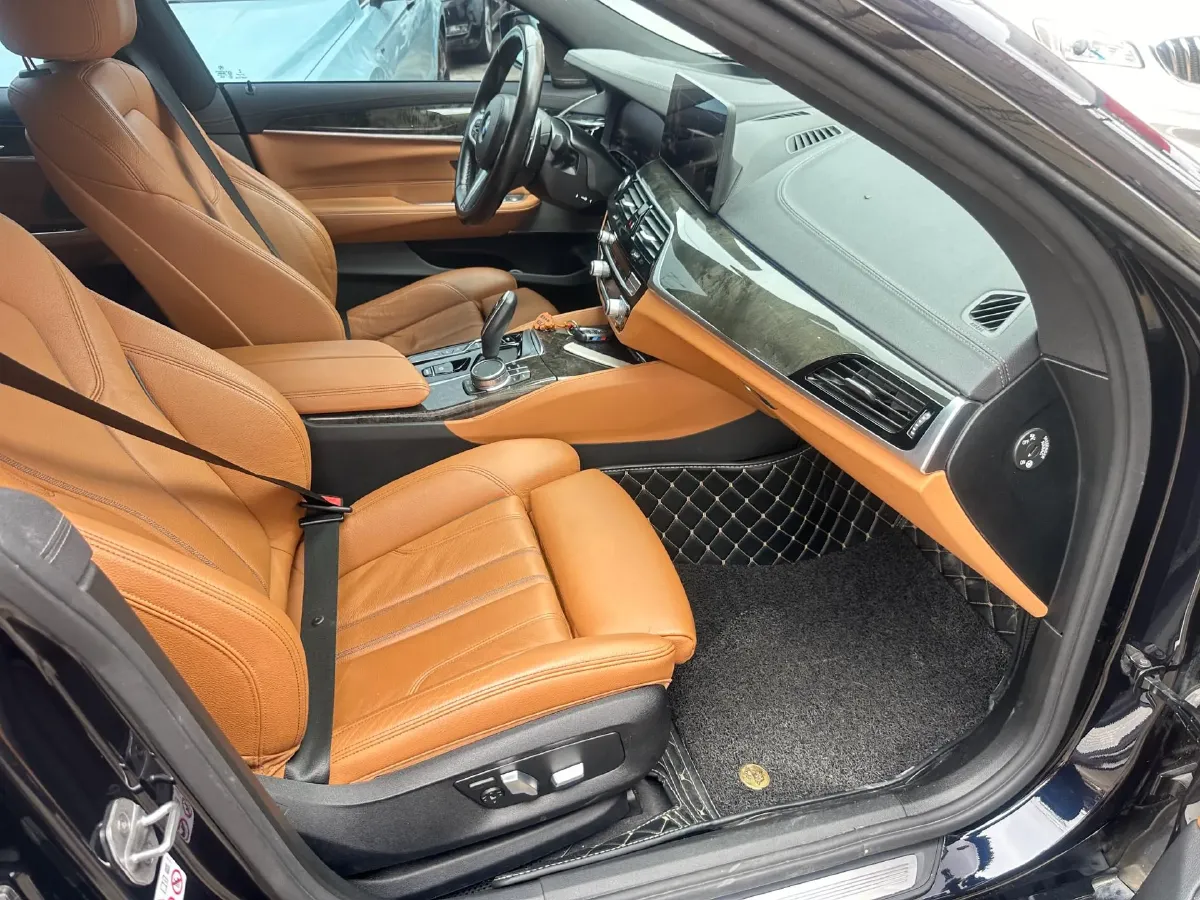2021 BMW 6 Series GT 2.0T 258HP L4 8AT,autocango,china used car exporter,china ev exporter,chinese used car exporter,chinese used ev exporter