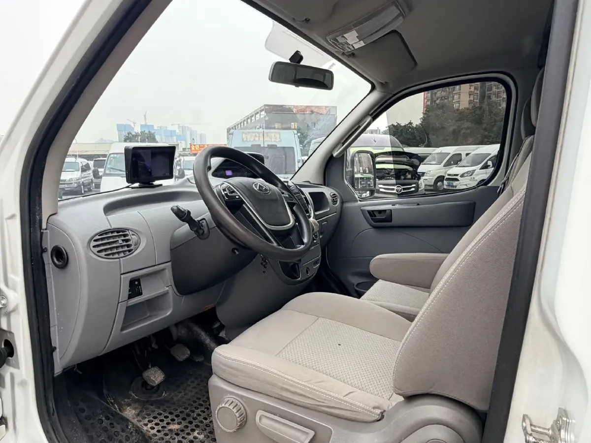 2021 DongFeng DFAC YuFeng 2.3T 136HP L4 6MT,autocango,china used car exporter,china ev exporter,chinese used car exporter,chinese used ev exporter