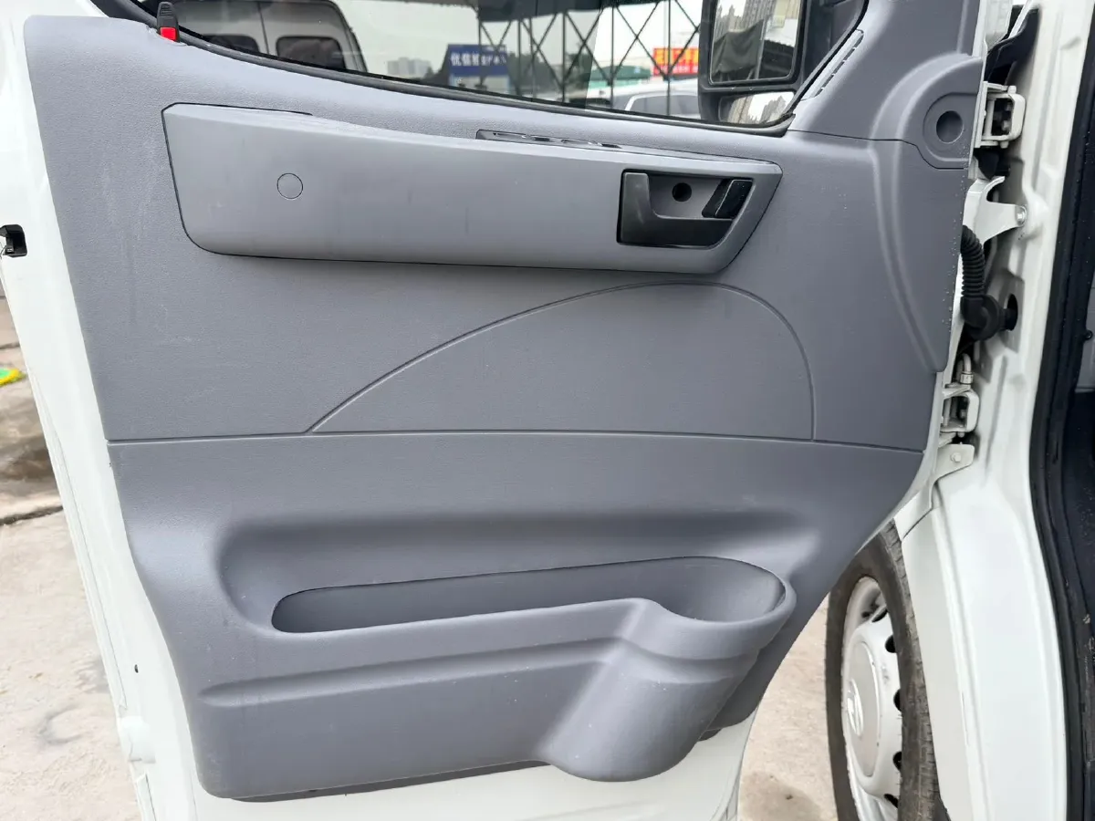 2021 DongFeng DFAC YuFeng 2.3T 136HP L4 6MT,autocango,china used car exporter,china ev exporter,chinese used car exporter,chinese used ev exporter