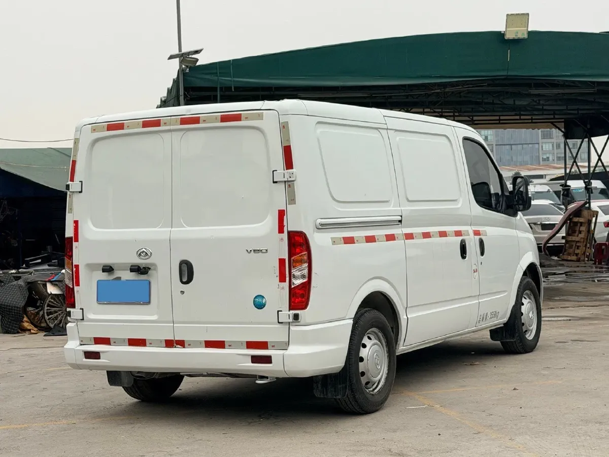 2021 DongFeng DFAC YuFeng 2.3T 136HP L4 6MT,autocango,china used car exporter,china ev exporter,chinese used car exporter,chinese used ev exporter