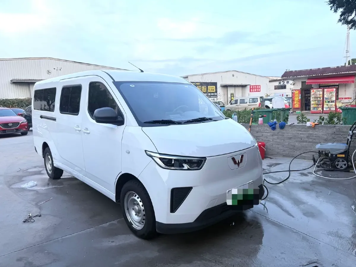 2024 WuLing YangGuang BEV 41.9KWH,autocango,china used car exporter,china ev exporter,chinese used car exporter,chinese used ev exporter