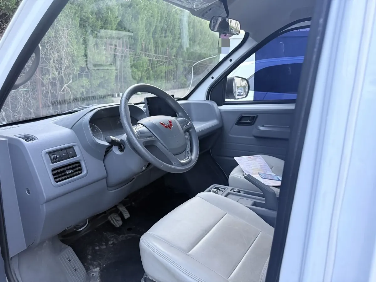 2024 WuLing YangGuang BEV 41.9KWH,autocango,china used car exporter,china ev exporter,chinese used car exporter,chinese used ev exporter