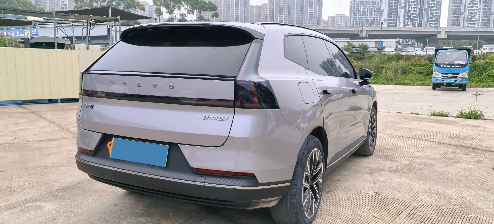 2026 Volvo XC70 PHEV 1.5T 156HP L4 3DHT PHEV,autocango,china used car exporter,china ev exporter,chinese used car exporter,chinese used ev exporter