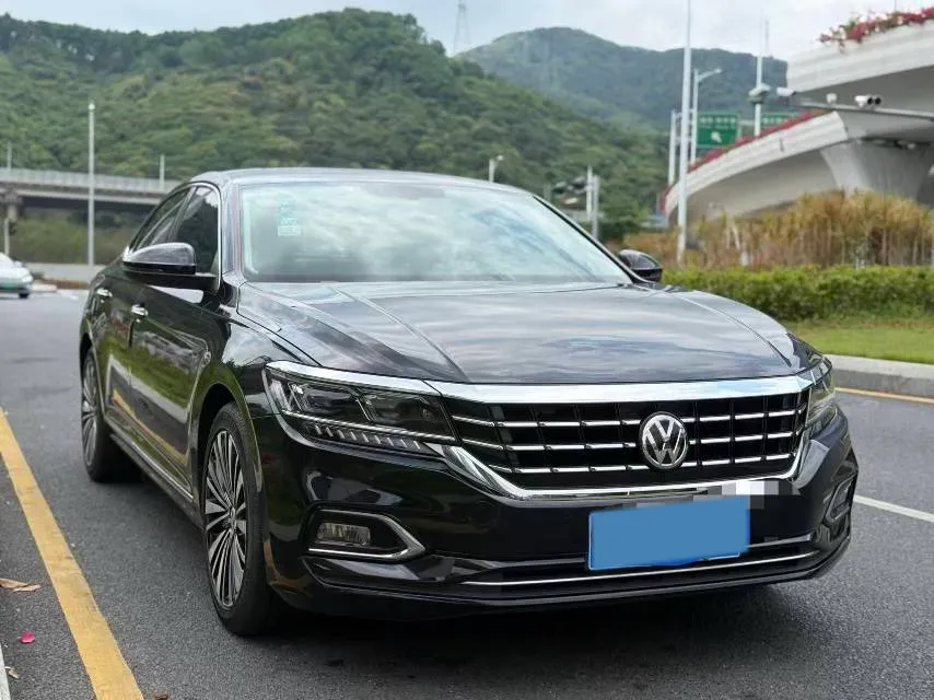 2019 Volvo V40 1.5T 152HP L4 6AT,autocango,china used car exporter,china ev exporter,chinese used car exporter,chinese used ev exporter