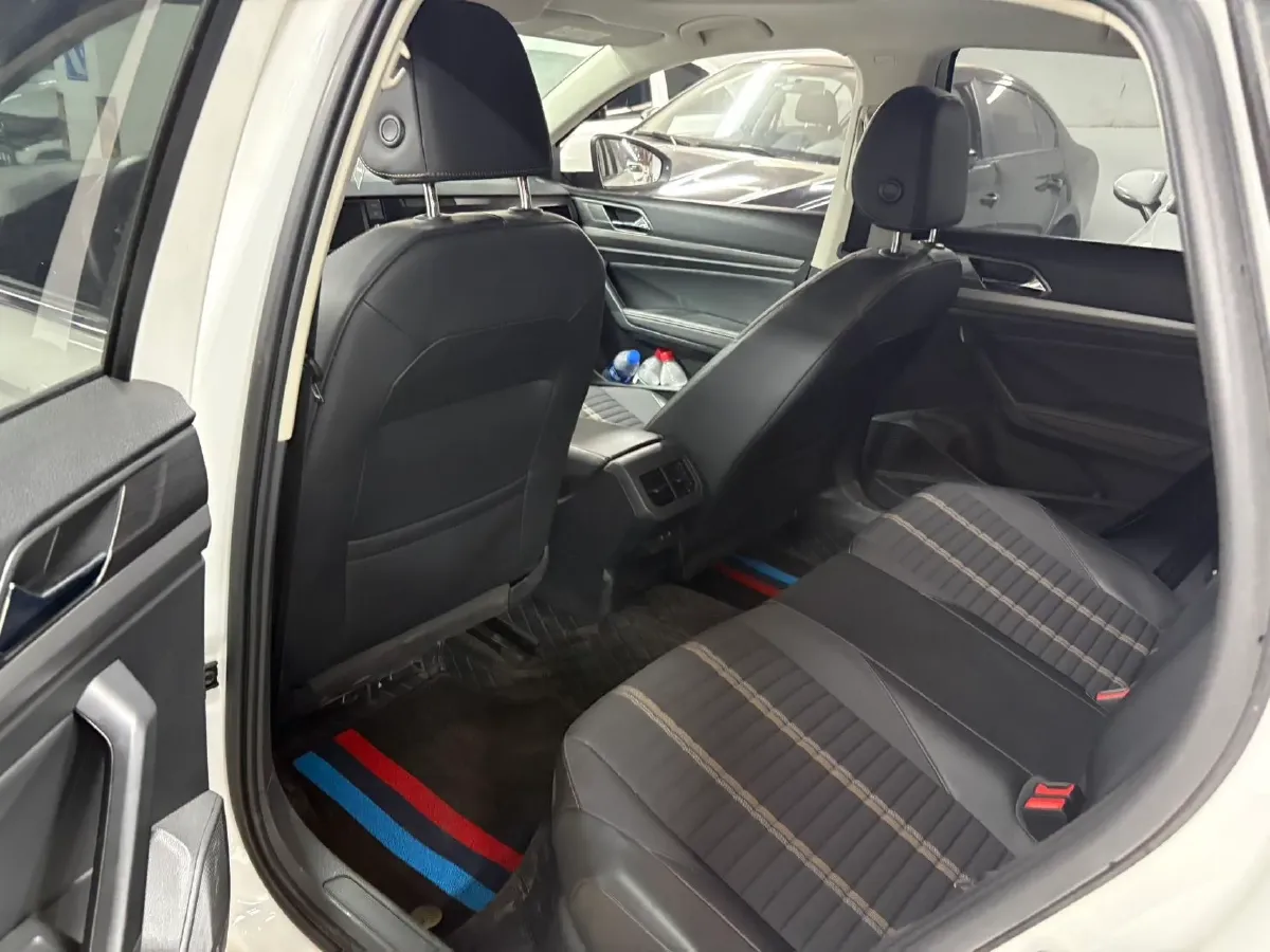 2019 Volkswagen Lavida 1.5L 113HP L4 5MT,autocango,china used car exporter,china ev exporter,chinese used car exporter,chinese used ev exporter