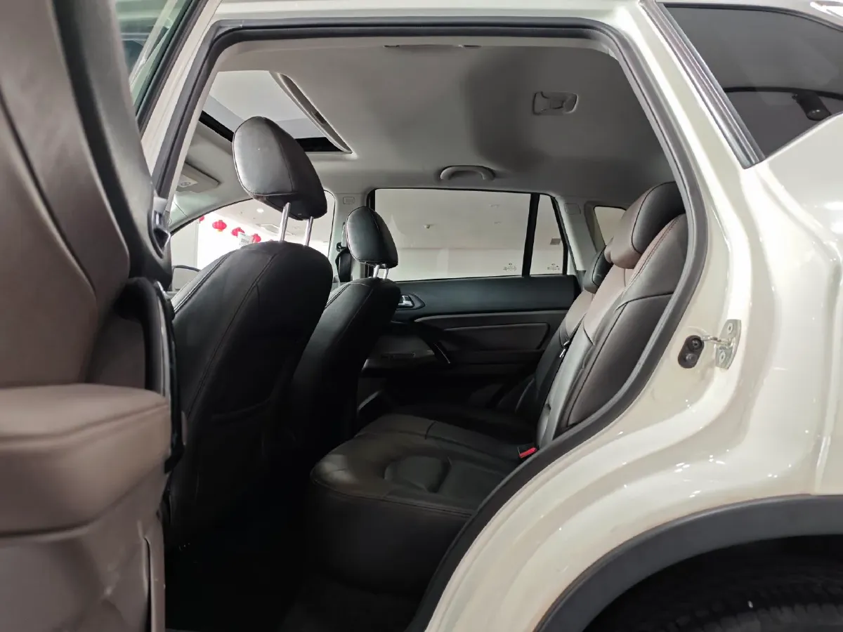 2018 GAC Trumpchi GS4 1.5T 152HP L4 6MT,autocango,china used car exporter,china ev exporter,chinese used car exporter,chinese used ev exporter