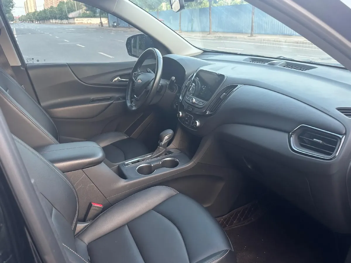 2021 Chevrolet Equinox 1.5T 169HP L4 6AT,autocango,china used car exporter,china ev exporter,chinese used car exporter,chinese used ev exporter