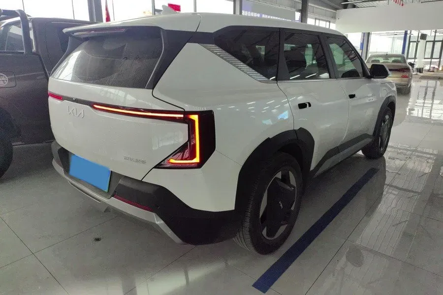 2024 Kia EV5 BEV 64.2KWH,autocango,china used car exporter,china ev exporter,chinese used car exporter,chinese used ev exporter