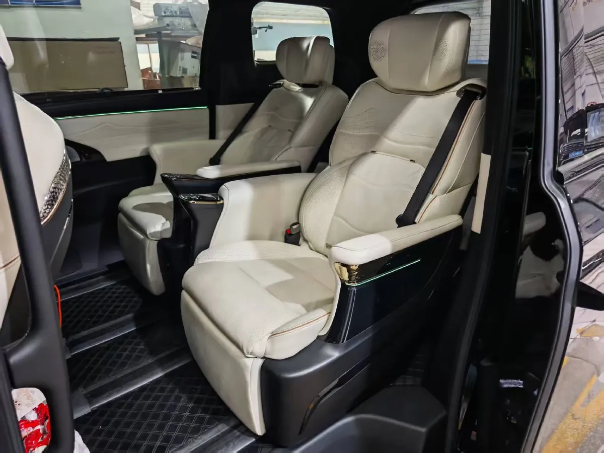 2023 GAC Trumpchi M8 2.0T 190HP L4 E-CVT Hybrid,autocango,china used car exporter,china ev exporter,chinese used car exporter,chinese used ev exporter