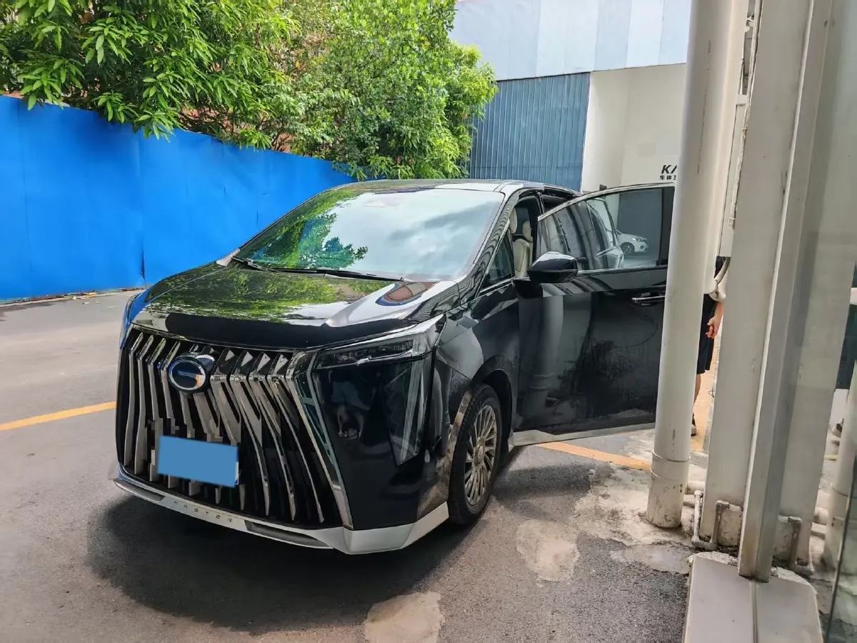2023 GAC Trumpchi M8 2.0T 190HP L4 E-CVT Hybrid,autocango,china used car exporter,china ev exporter,chinese used car exporter,chinese used ev exporter