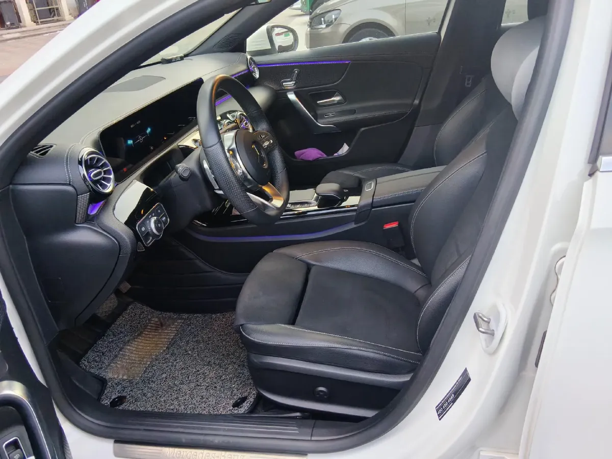 2020 Mercedes-Benz A Class 1.3T 163HP L4 7DCT,autocango,china used car exporter,china ev exporter,chinese used car exporter,chinese used ev exporter