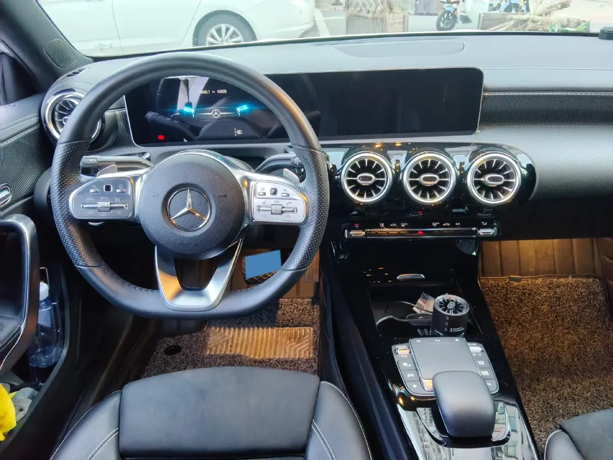 2020 Mercedes-Benz A Class 1.3T 163HP L4 7DCT,autocango,china used car exporter,china ev exporter,chinese used car exporter,chinese used ev exporter