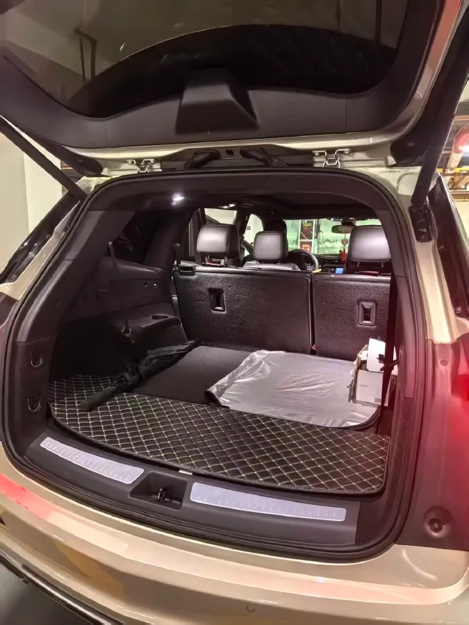 2021 Cadillac XT6 2.0T 237HP L4 9AT,autocango,china used car exporter,china ev exporter,chinese used car exporter,chinese used ev exporter