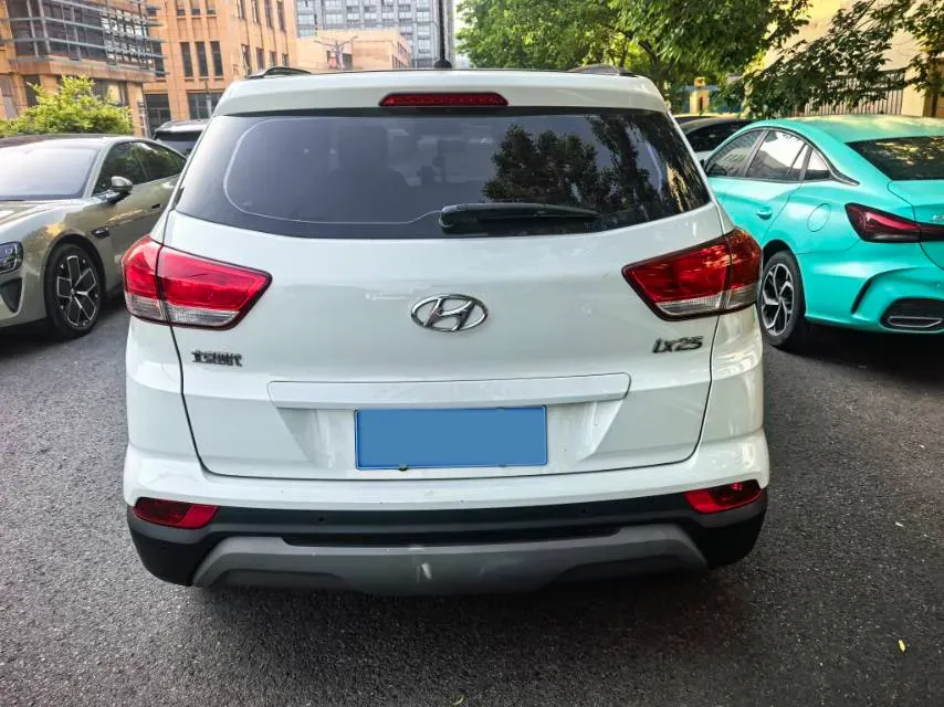 2017 Hyundai ix25 1.6L 125HP L4 6AT,autocango,china used car exporter,china ev exporter,chinese used car exporter,chinese used ev exporter