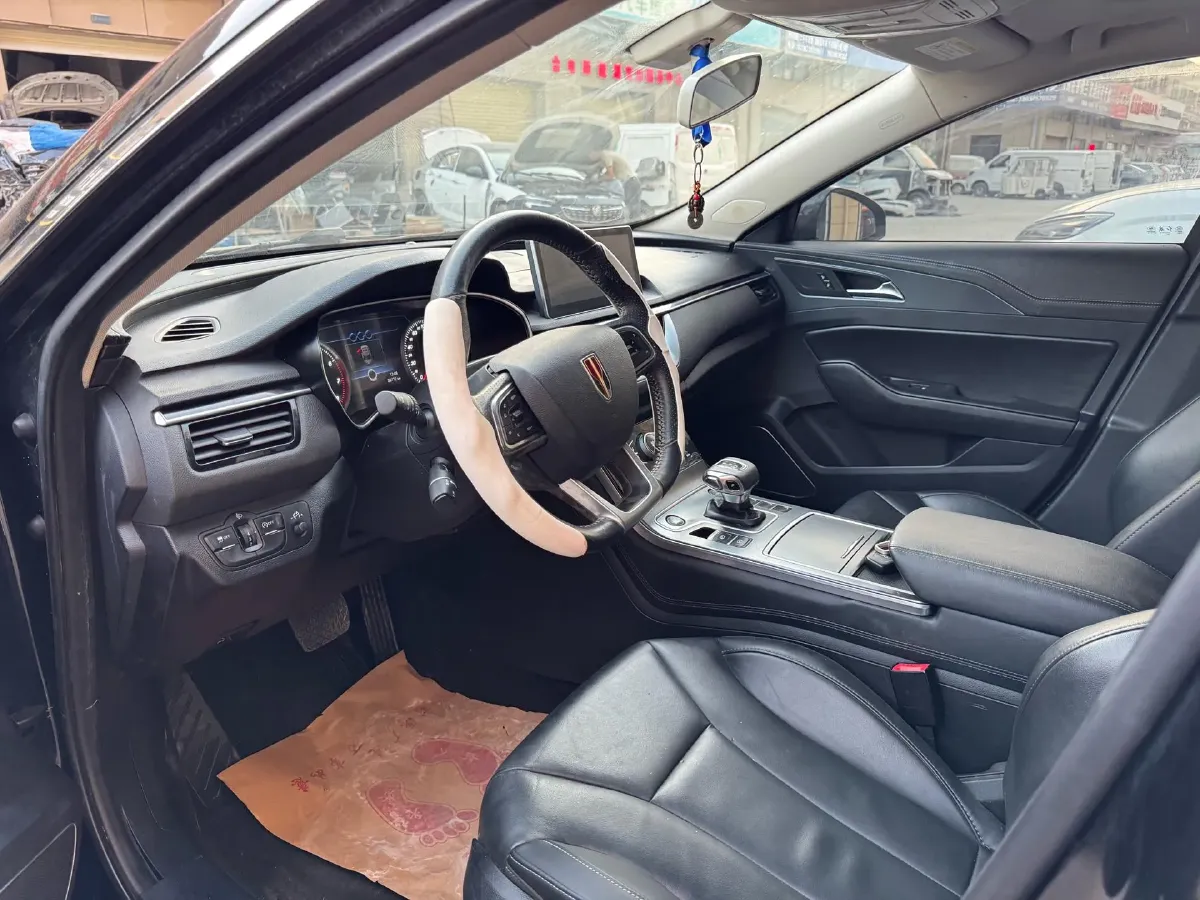 2020 HongQi H5 1.5T 169HP L4 7DCT,autocango,china used car exporter,china ev exporter,chinese used car exporter,chinese used ev exporter