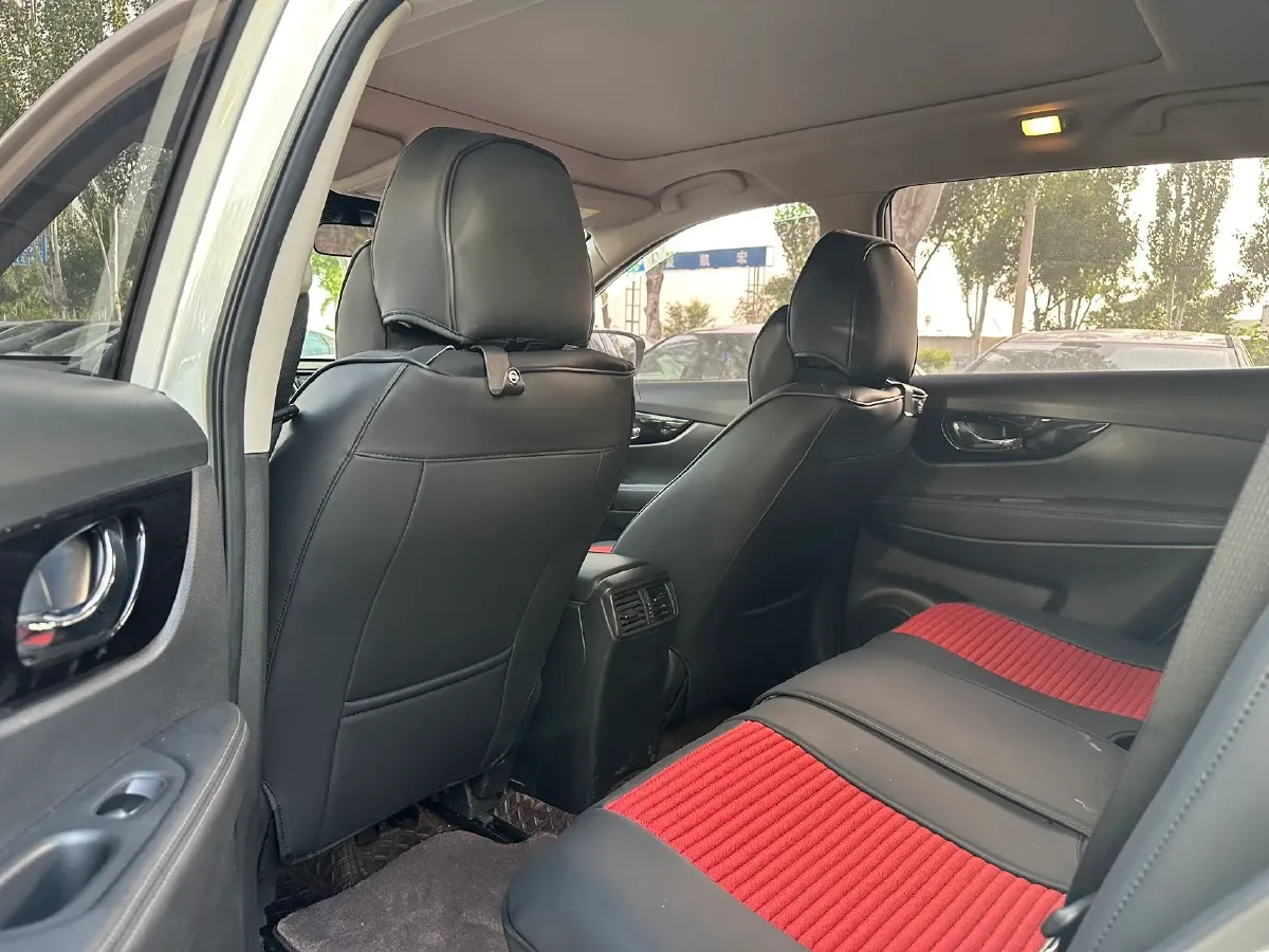 2023 Nissan X-Trail 2.0L 151HP L4 CVT,autocango,china used car exporter,china ev exporter,chinese used car exporter,chinese used ev exporter