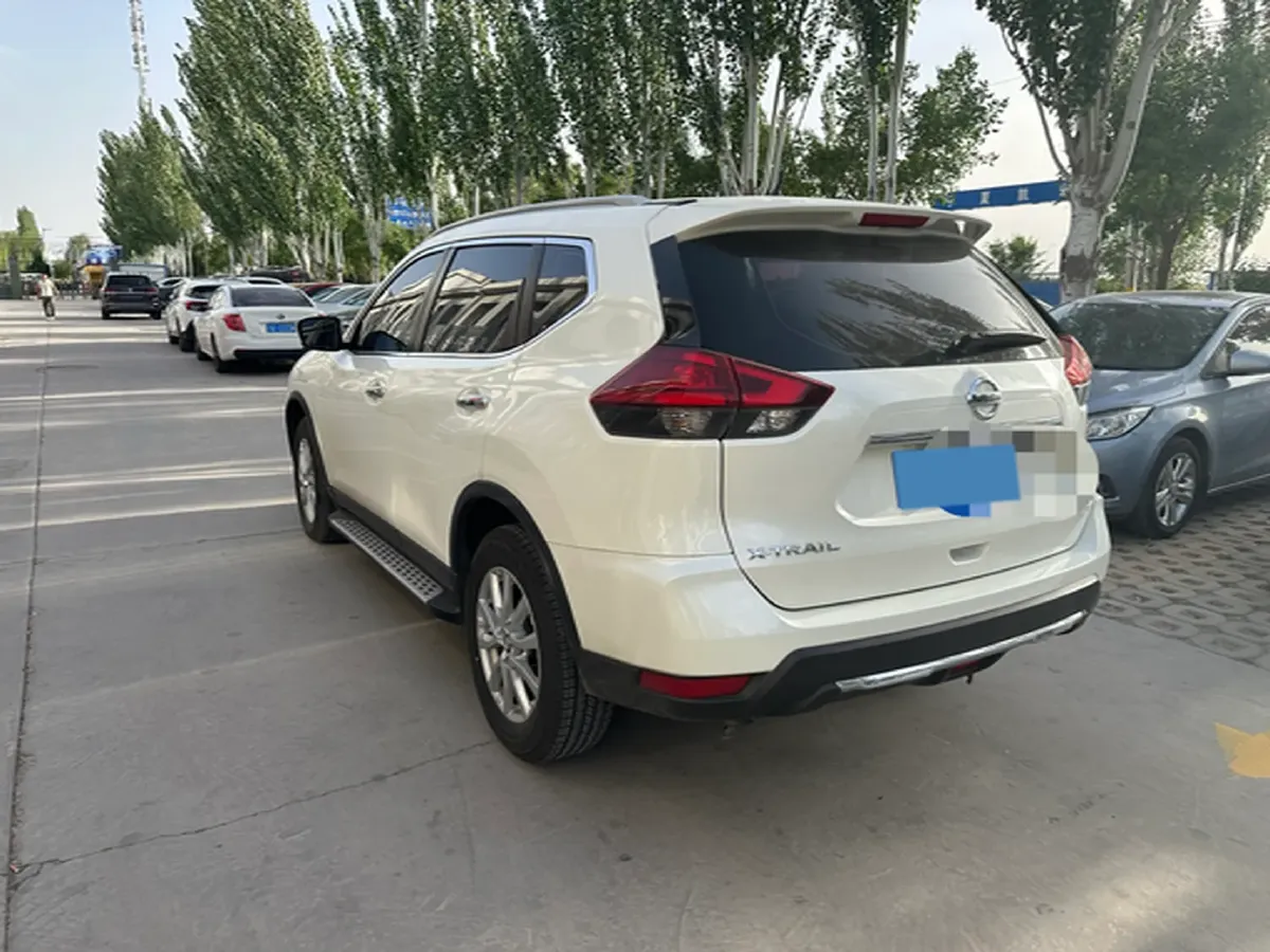 2023 Nissan X-Trail 2.0L 151HP L4 CVT,autocango,china used car exporter,china ev exporter,chinese used car exporter,chinese used ev exporter