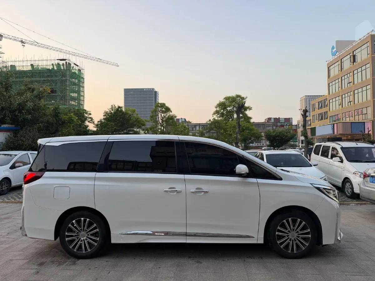 2021 GAC Trumpchi M8 2.0T 252HP L4 8AT,autocango,china used car exporter,china ev exporter,chinese used car exporter,chinese used ev exporter