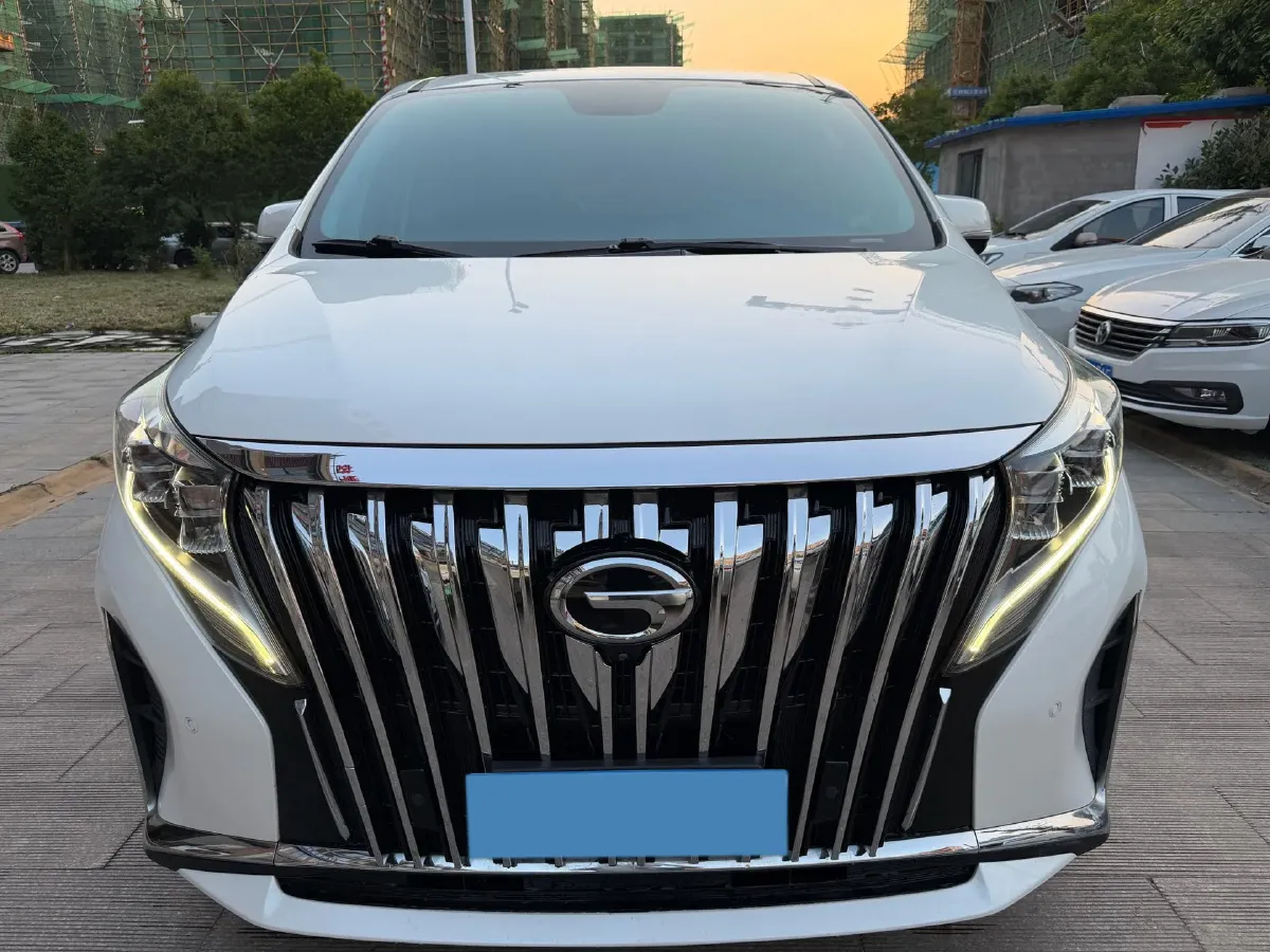 2021 GAC Trumpchi M8 2.0T 252HP L4 8AT,autocango,china used car exporter,china ev exporter,chinese used car exporter,chinese used ev exporter
