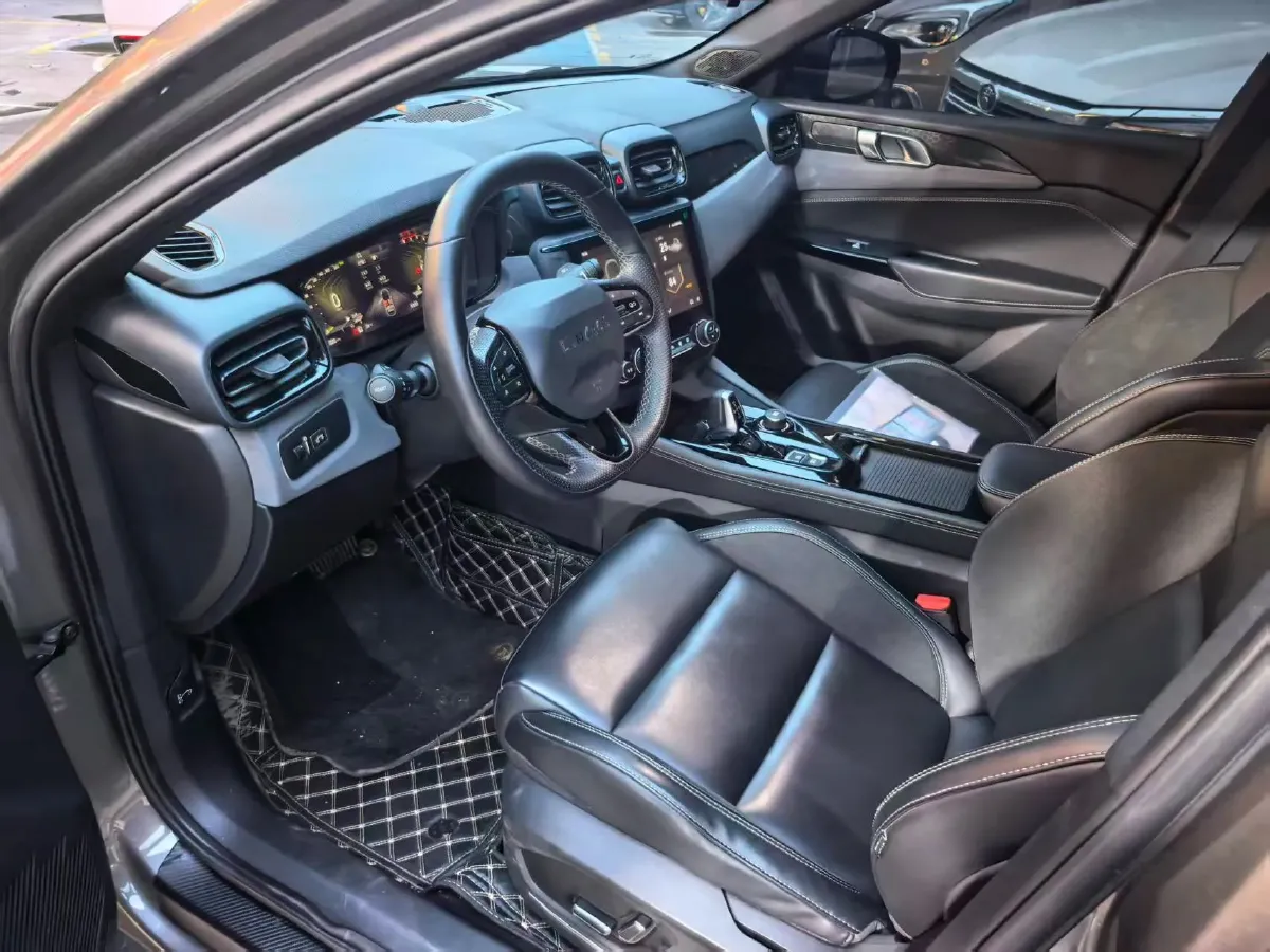 2022 LYNK&CO 03 2.0T 190HP L4 7DCT,autocango,china used car exporter,china ev exporter,chinese used car exporter,chinese used ev exporter