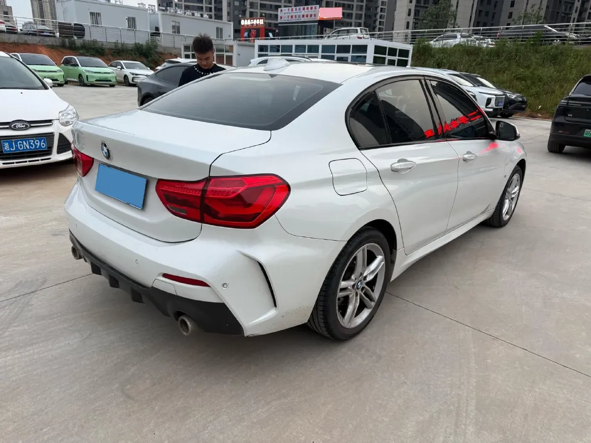 2020 BMW 1 Series 1.5T 140HP L3 7DCT,autocango,china used car exporter,china ev exporter,chinese used car exporter,chinese used ev exporter