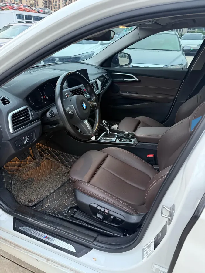 2020 BMW 1 Series 1.5T 140HP L3 7DCT,autocango,china used car exporter,china ev exporter,chinese used car exporter,chinese used ev exporter