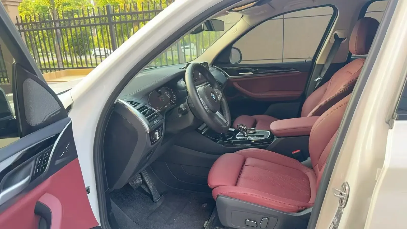 2022 BMW X3 2.0T 184HP L4 8AT,autocango,china used car exporter,china ev exporter,chinese used car exporter,chinese used ev exporter