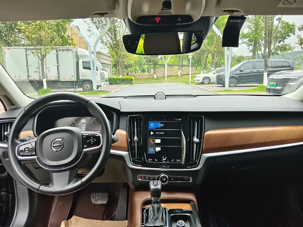 2020 Volvo S90 2.0T 254HP L4 8AT,autocango,china used car exporter,china ev exporter,chinese used car exporter,chinese used ev exporter