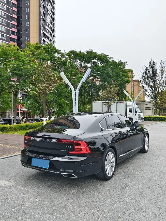 2020 Volvo S90 2.0T 254HP L4 8AT,autocango,china used car exporter,china ev exporter,chinese used car exporter,chinese used ev exporter