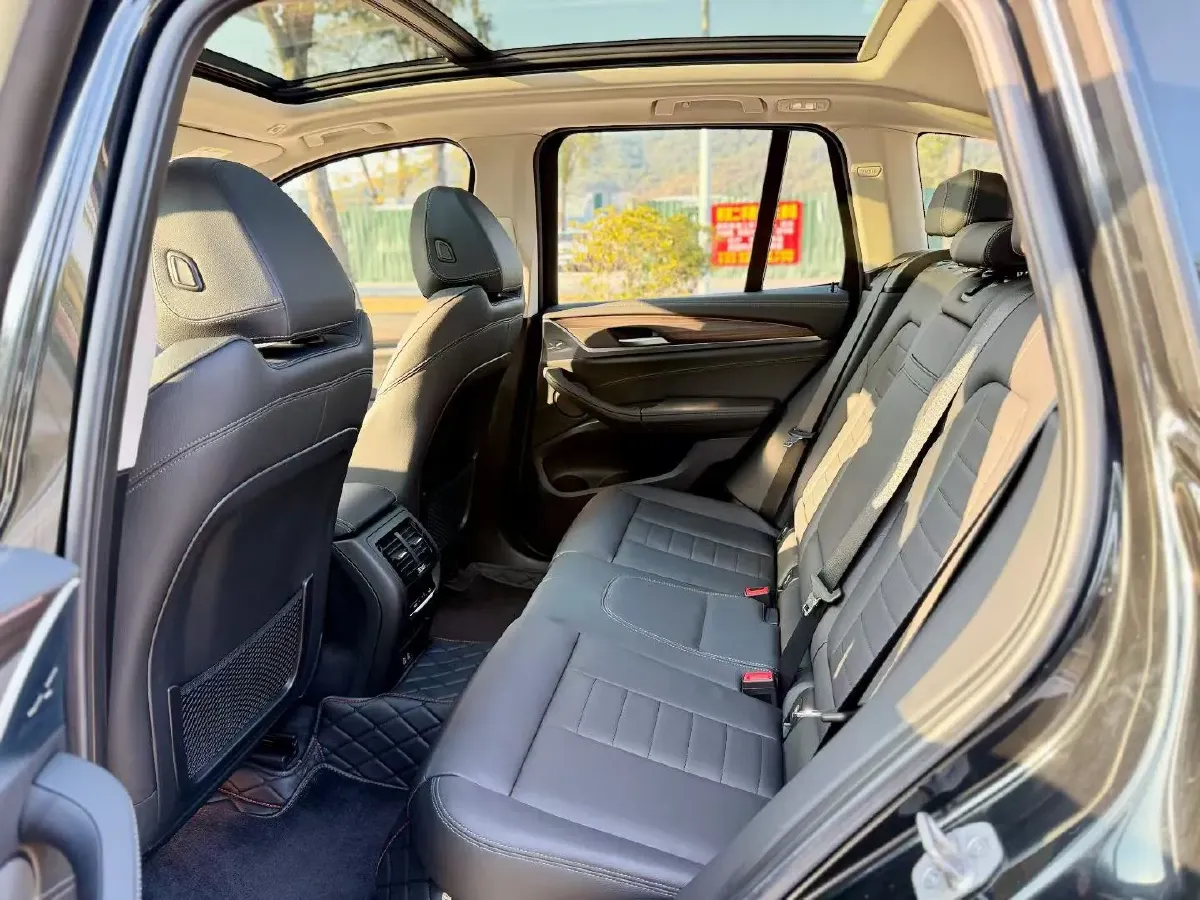 2021 BMW X3 2.0T 224HP L4 8AT,autocango,china used car exporter,china ev exporter,chinese used car exporter,chinese used ev exporter