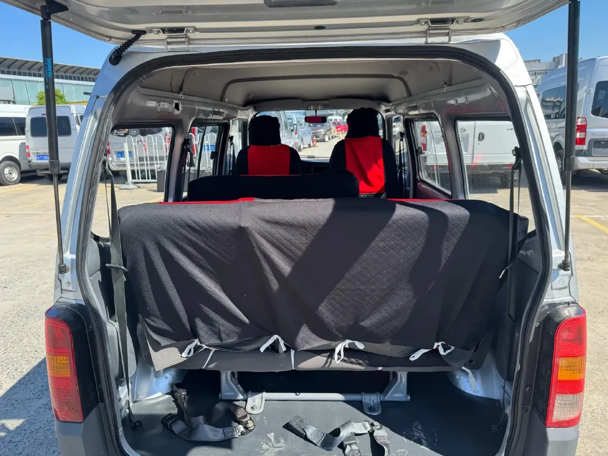 2015 WuLing ZhiGuang 1.2L 82HP L4 5MT,autocango,china used car exporter,china ev exporter,chinese used car exporter,chinese used ev exporter