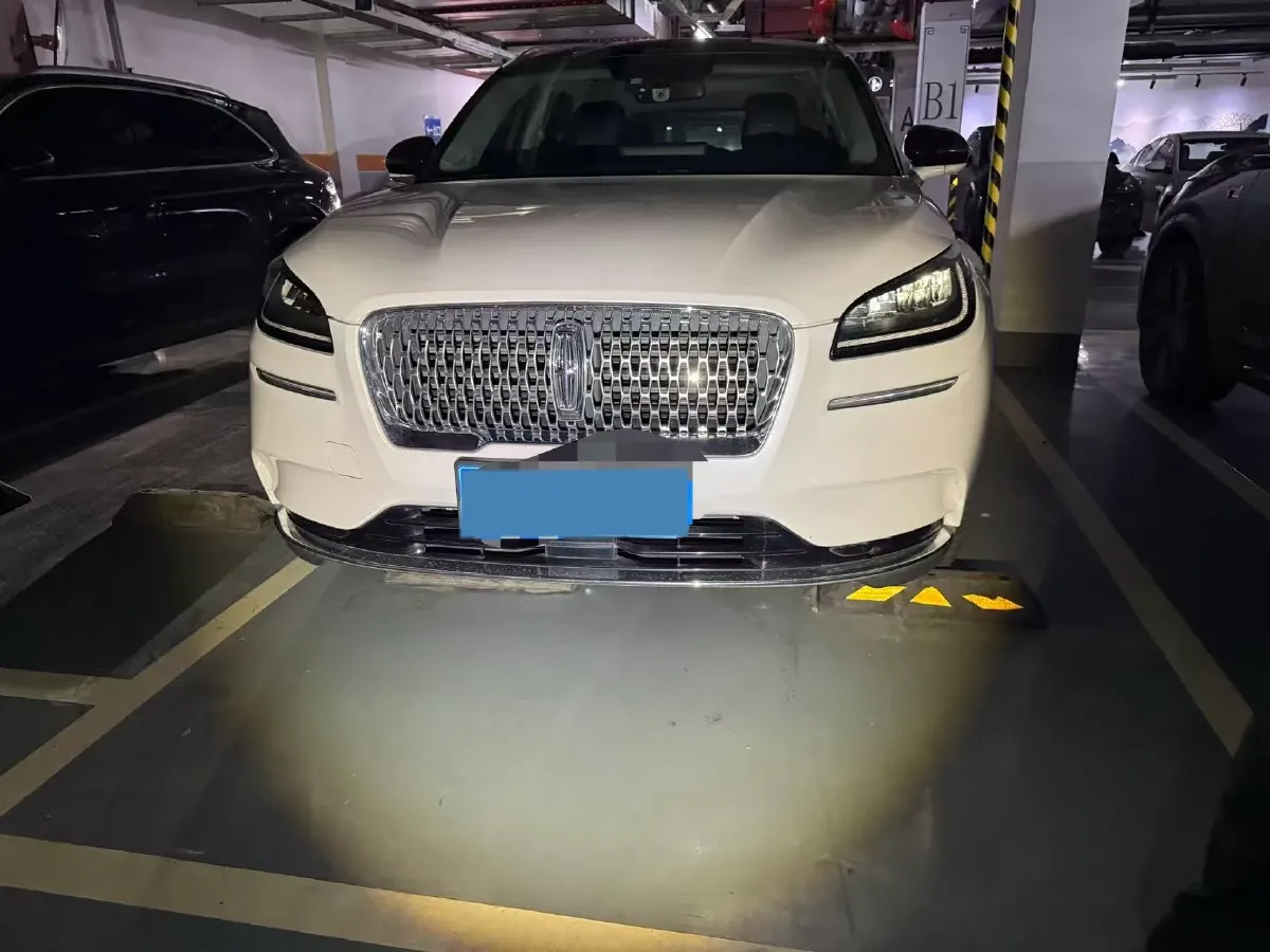 2020 Lincoln Corsair 2.0T 245HP L4 8AT,autocango,china used car exporter,china ev exporter,chinese used car exporter,chinese used ev exporter