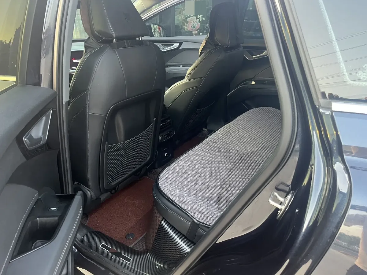 2024 Audi Q4 e-tron BEV 84.8KWH,autocango,china used car exporter,china ev exporter,chinese used car exporter,chinese used ev exporter