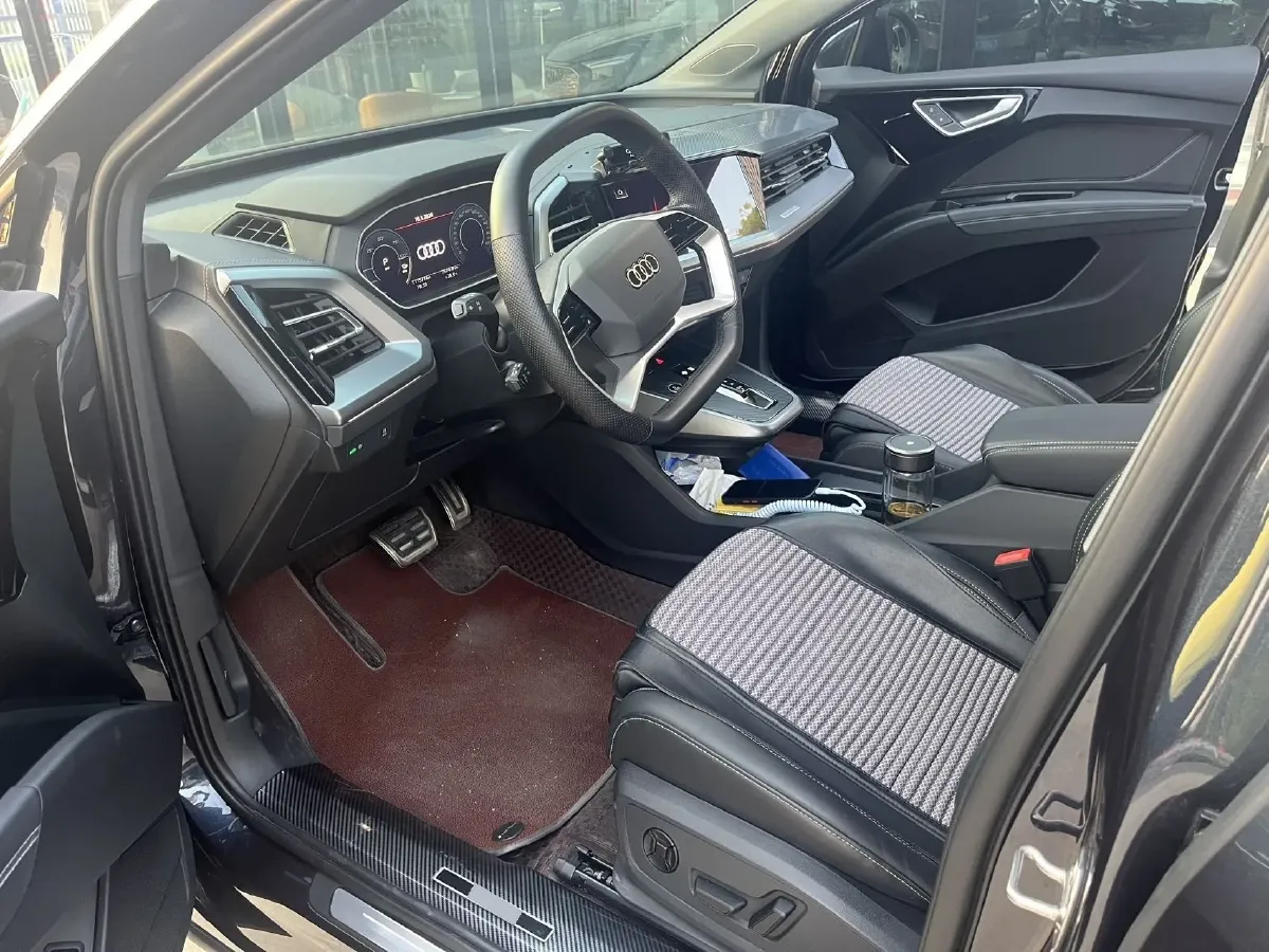 2024 Audi Q4 e-tron BEV 84.8KWH,autocango,china used car exporter,china ev exporter,chinese used car exporter,chinese used ev exporter
