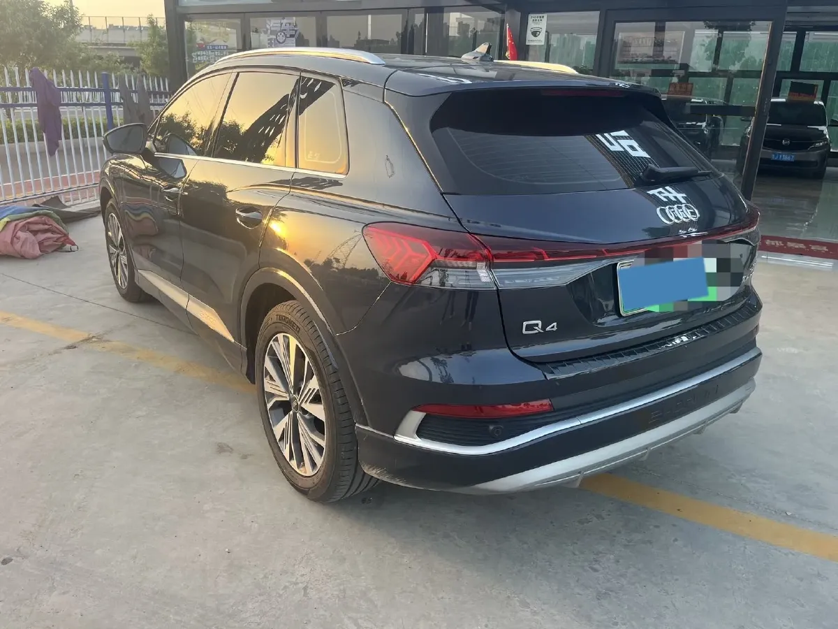 2024 Audi Q4 e-tron BEV 84.8KWH,autocango,china used car exporter,china ev exporter,chinese used car exporter,chinese used ev exporter