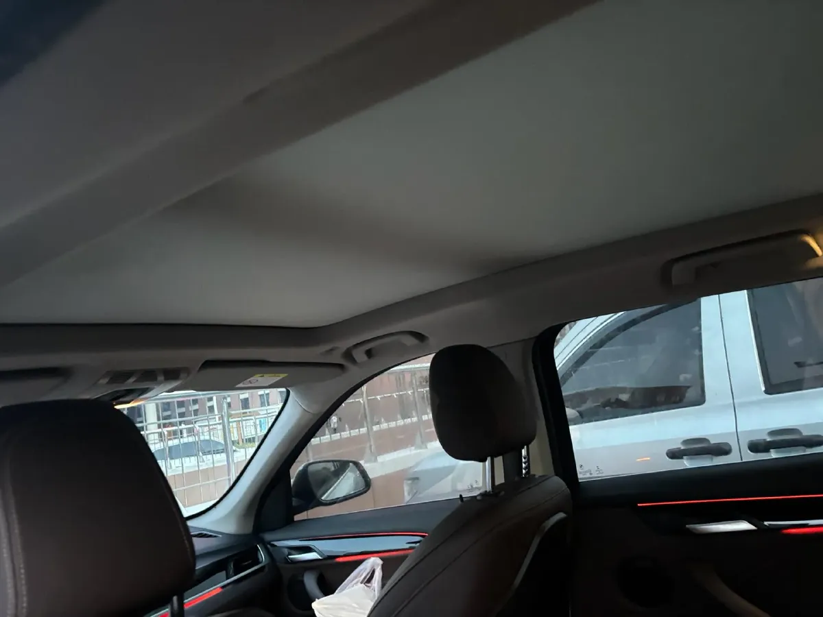 2020 BMW X1 1.5T 140HP L3 7DCT,autocango,china used car exporter,china ev exporter,chinese used car exporter,chinese used ev exporter