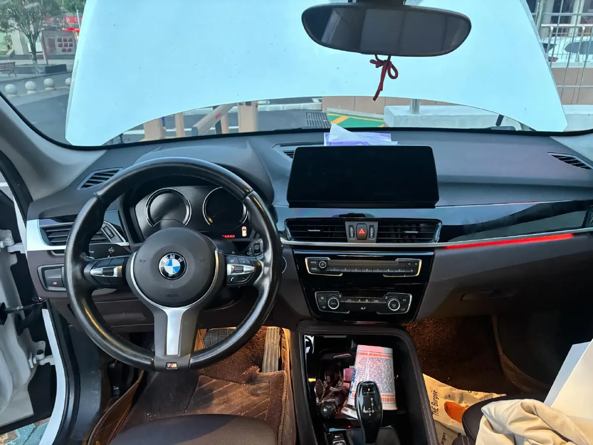 2020 BMW X1 1.5T 140HP L3 7DCT,autocango,china used car exporter,china ev exporter,chinese used car exporter,chinese used ev exporter