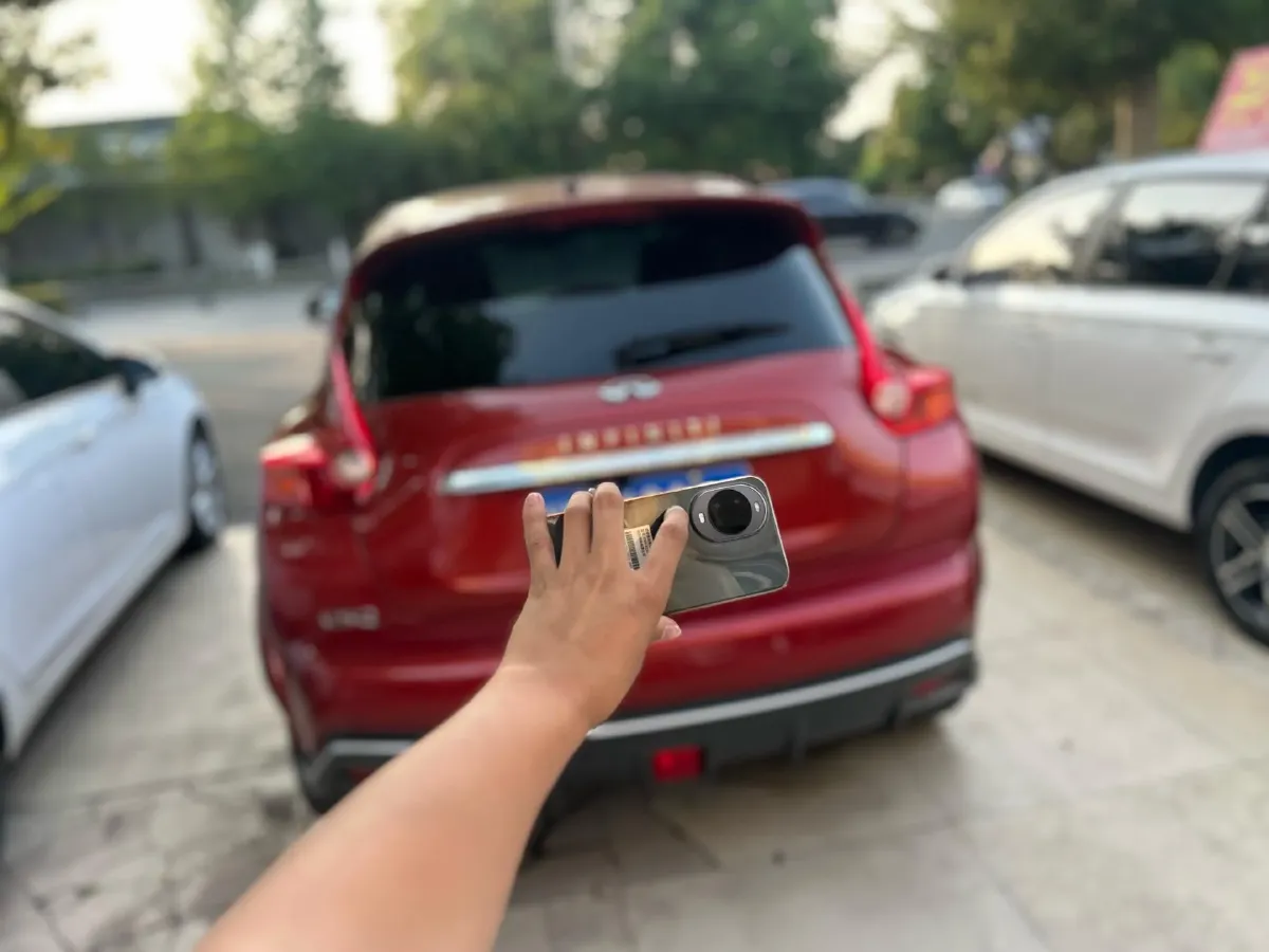 2014 Infiniti ESQ 1.6L 116HP L4 CVT,autocango,china used car exporter,china ev exporter,chinese used car exporter,chinese used ev exporter