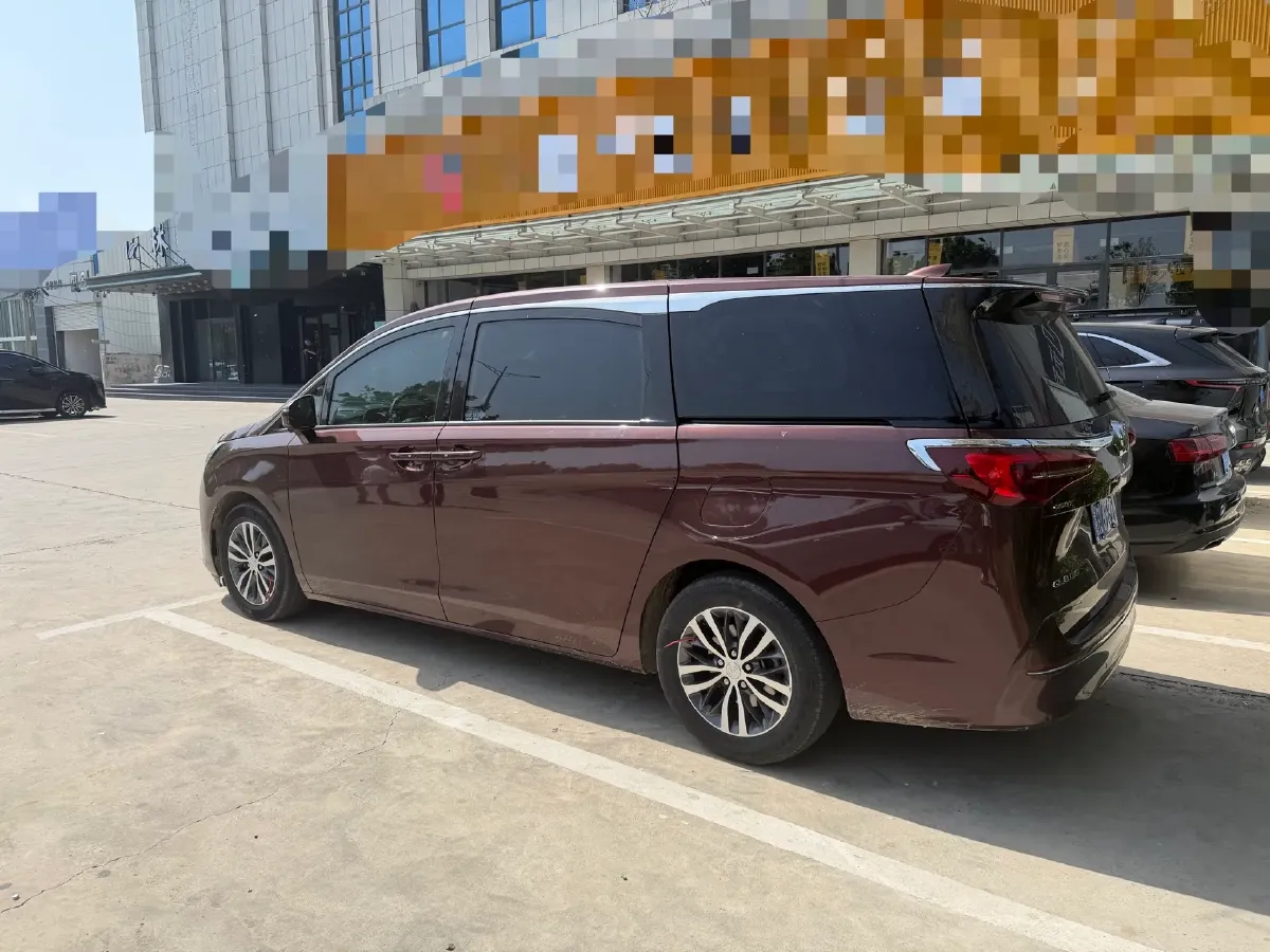 2022 Buick GL8 2.0T 237HP L4 9AT,autocango,china used car exporter,china ev exporter,chinese used car exporter,chinese used ev exporter