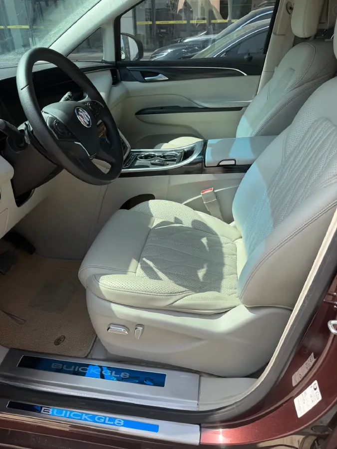 2022 Buick GL8 2.0T 237HP L4 9AT,autocango,china used car exporter,china ev exporter,chinese used car exporter,chinese used ev exporter