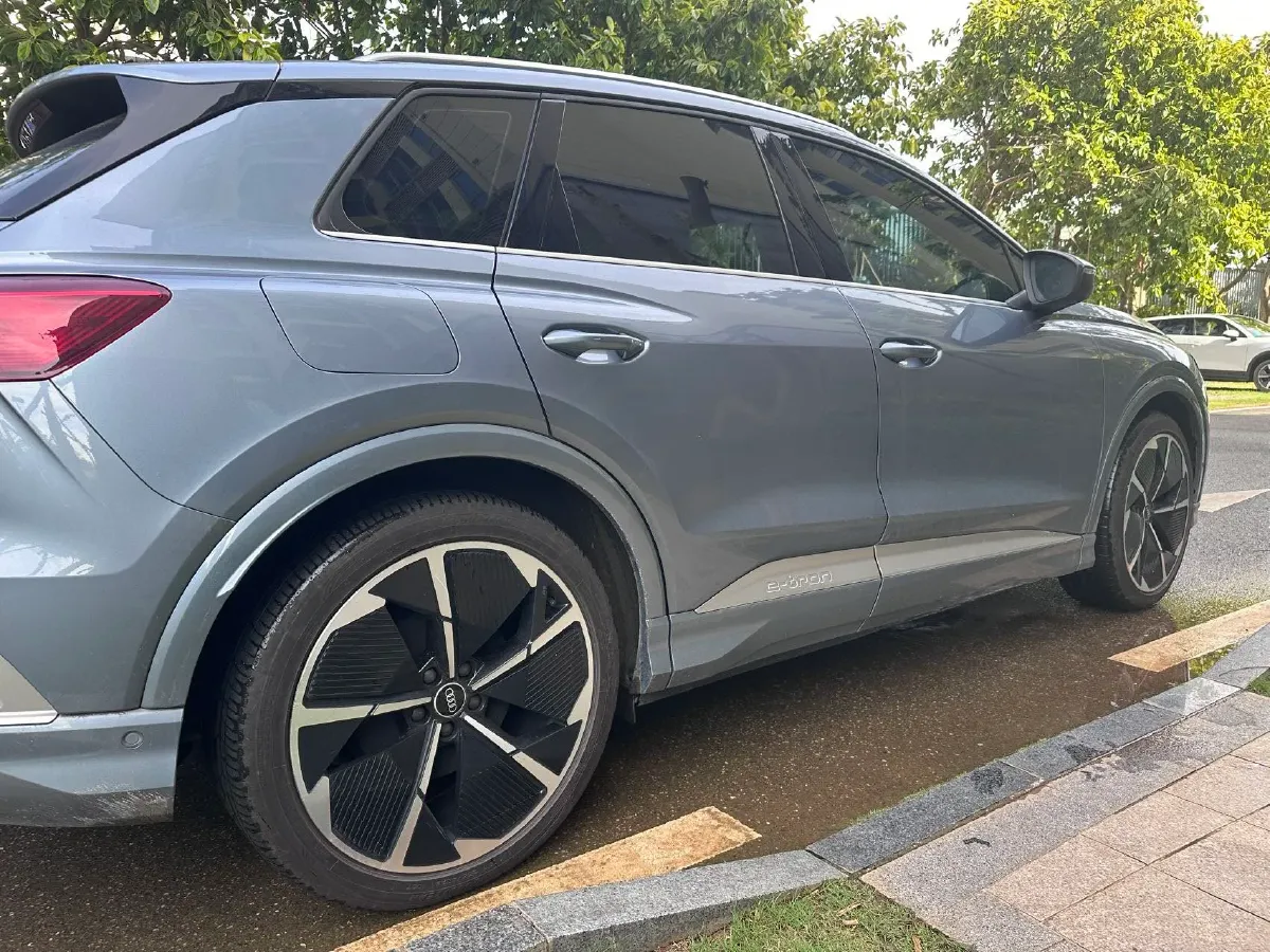 2022 Audi Q4 e-tron BEV 84.8KWH,autocango,china used car exporter,china ev exporter,chinese used car exporter,chinese used ev exporter