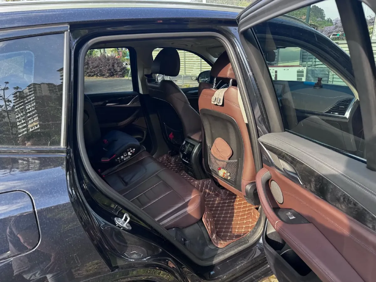 2020 BMW X3 2.0T 252HP L4 8AT,autocango,china used car exporter,china ev exporter,chinese used car exporter,chinese used ev exporter