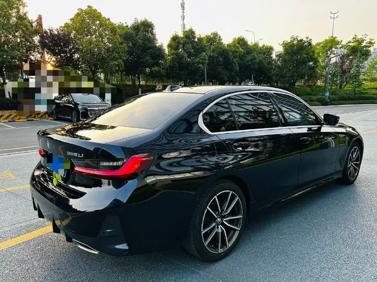 2023 BMW 3 Series 2.0T 156HP L4 8AT,autocango,china used car exporter,china ev exporter,chinese used car exporter,chinese used ev exporter